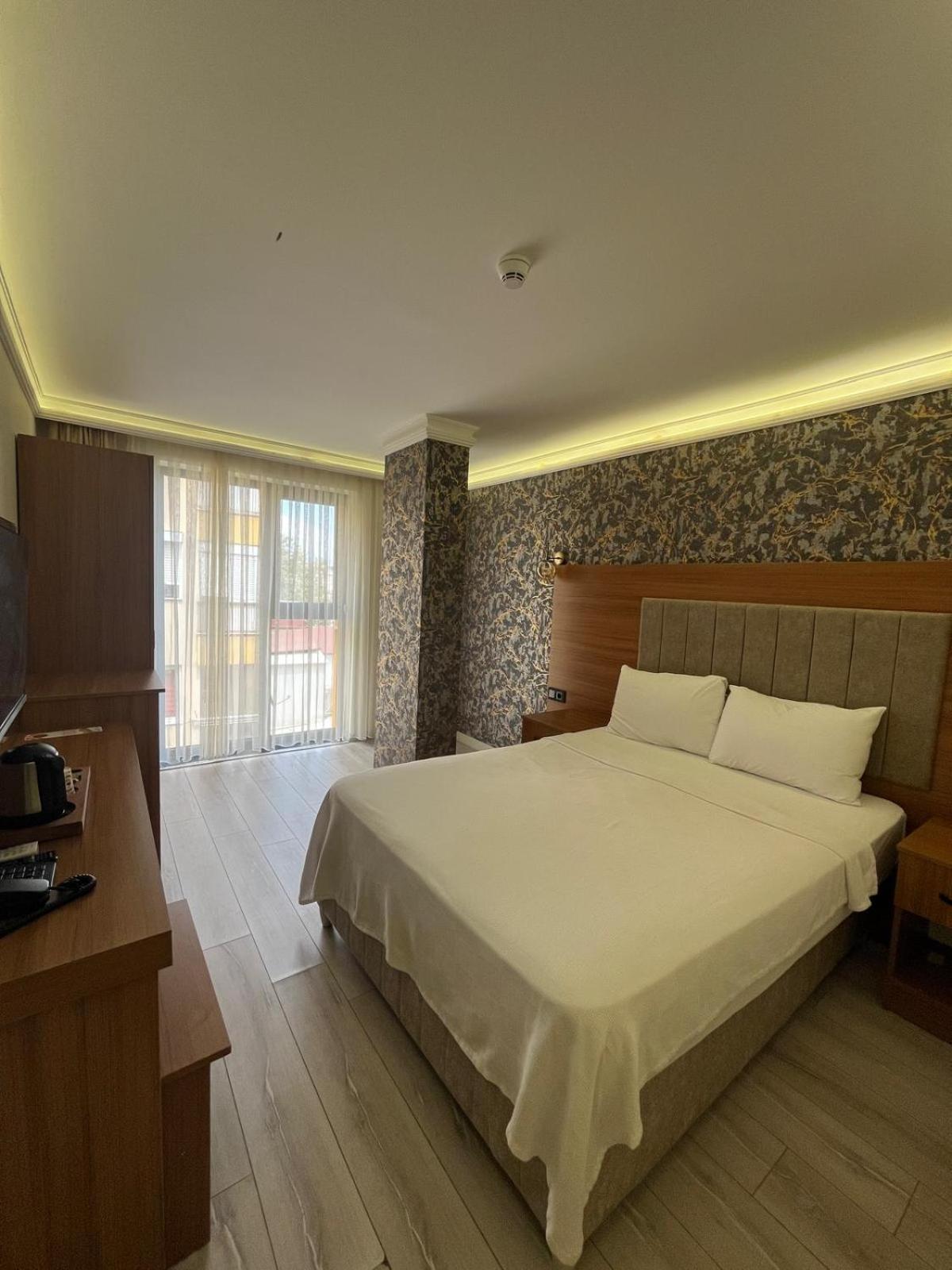 Golden Lux Hotel Antalya Kültér fotó